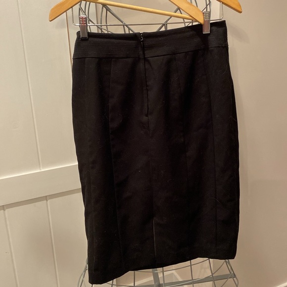 Black work skirt - Picture 3 of 7